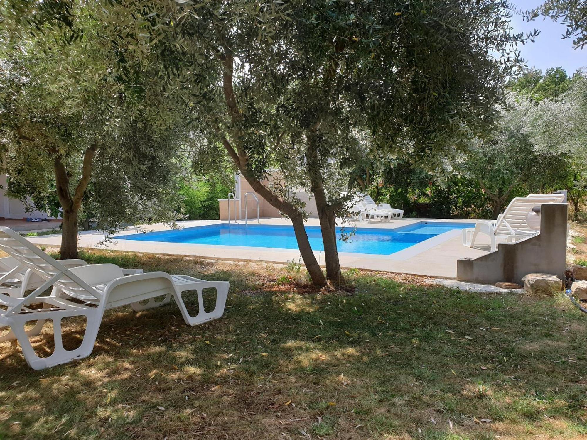 Modern Apartment In Banjole With Pool Exterior foto